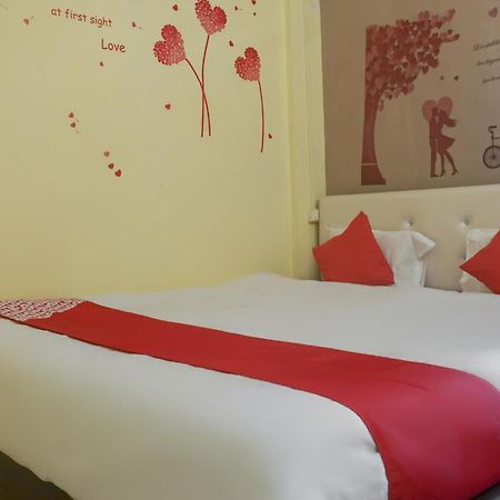 Hotel O R K Hotel Pimpri-Chinchwad エクステリア 写真
