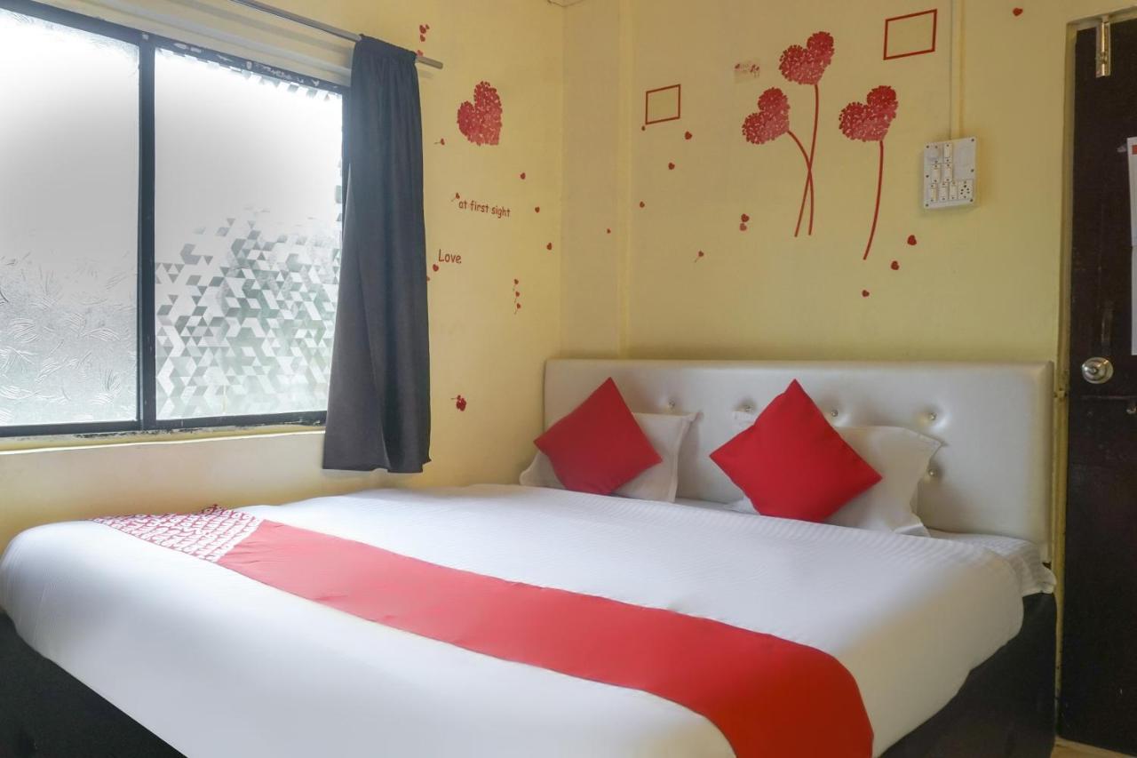 Hotel O R K Hotel Pimpri-Chinchwad エクステリア 写真