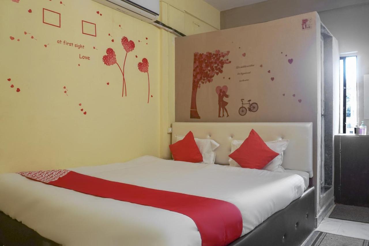 Hotel O R K Hotel Pimpri-Chinchwad エクステリア 写真