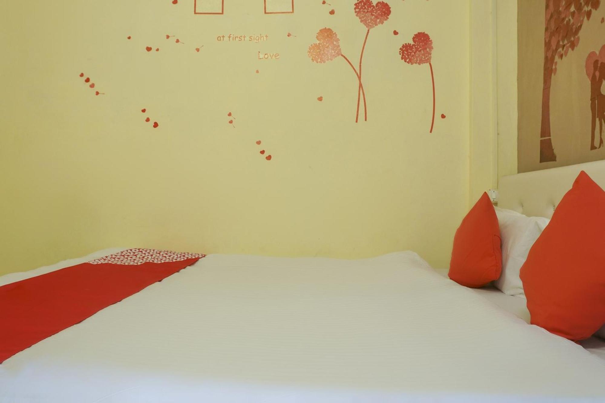 Hotel O R K Hotel Pimpri-Chinchwad エクステリア 写真