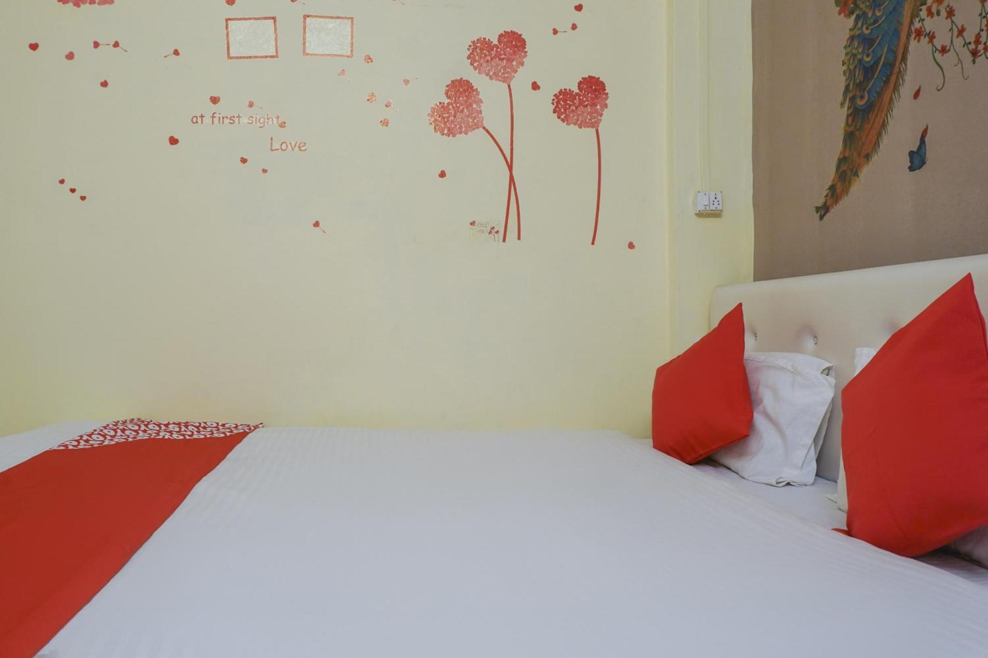 Hotel O R K Hotel Pimpri-Chinchwad エクステリア 写真